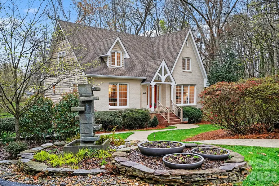 901 Shady Bluff Drive, Charlotte, NC 28211 - #2