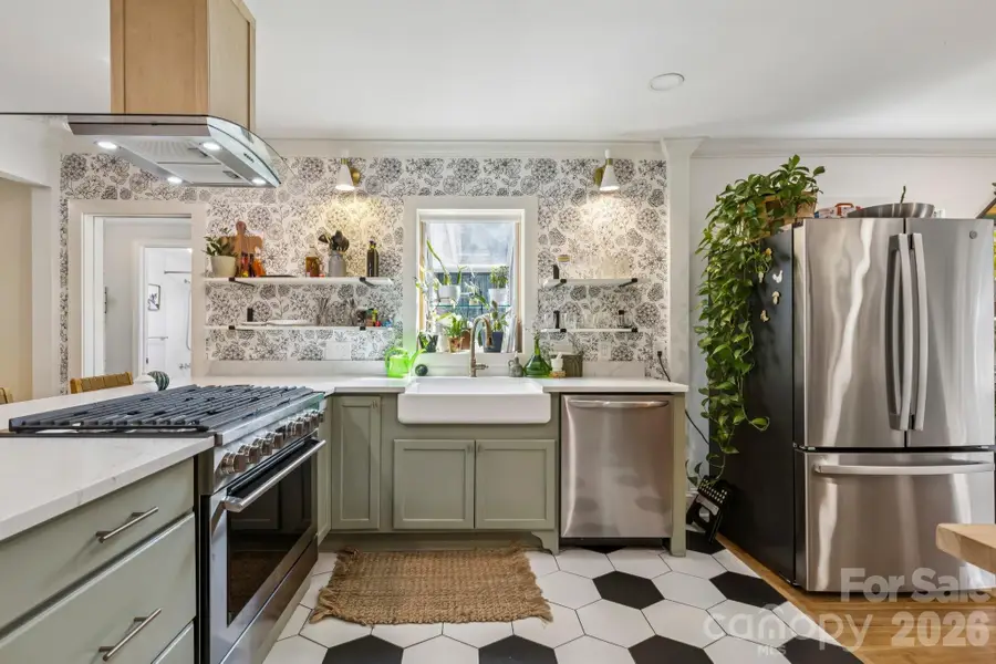 5508 Crestland Avenue, Charlotte, NC 28269 - #2