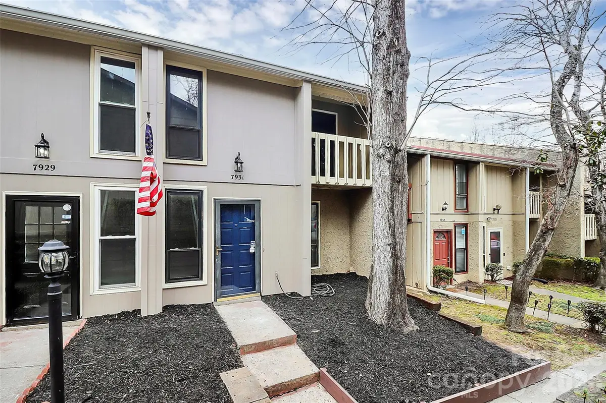 7931 Charter Oak Lane, Charlotte, NC 28226 - Image #1