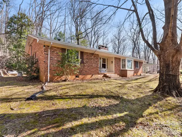 121 Hummingbird Lane, Columbus, NC 28722