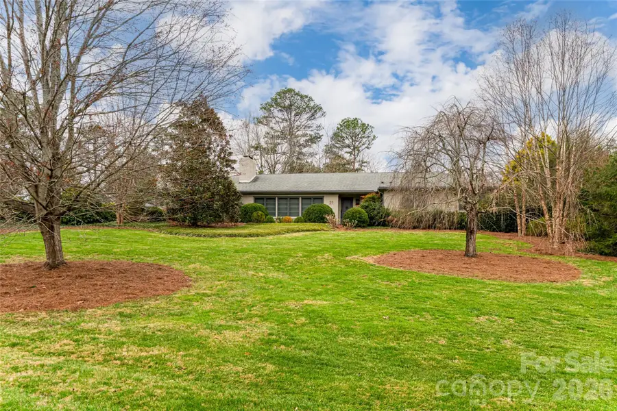 21 Pine Tree Circle, Asheville, NC 28804 - #2