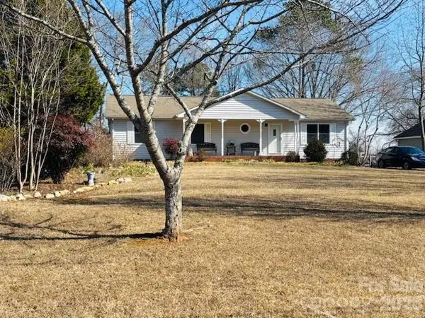 431 Island Cove Road, Norwood, NC 28128