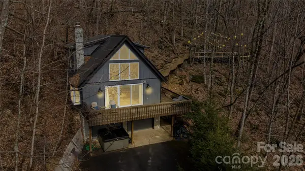 556/558 Thorncliff Drive, Seven Devils, NC 28604