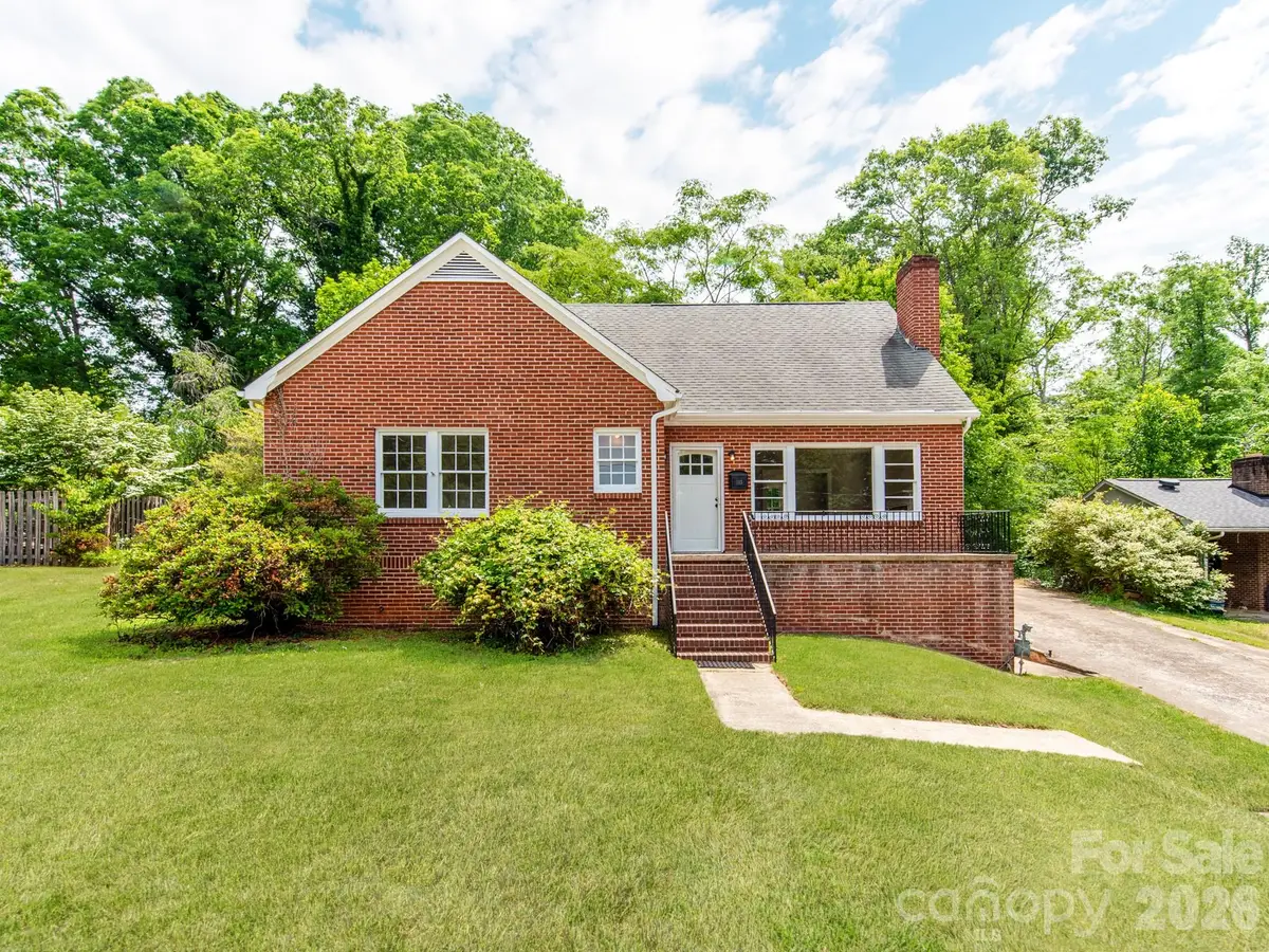113 Falls Street, Morganton, NC 28655 - #1