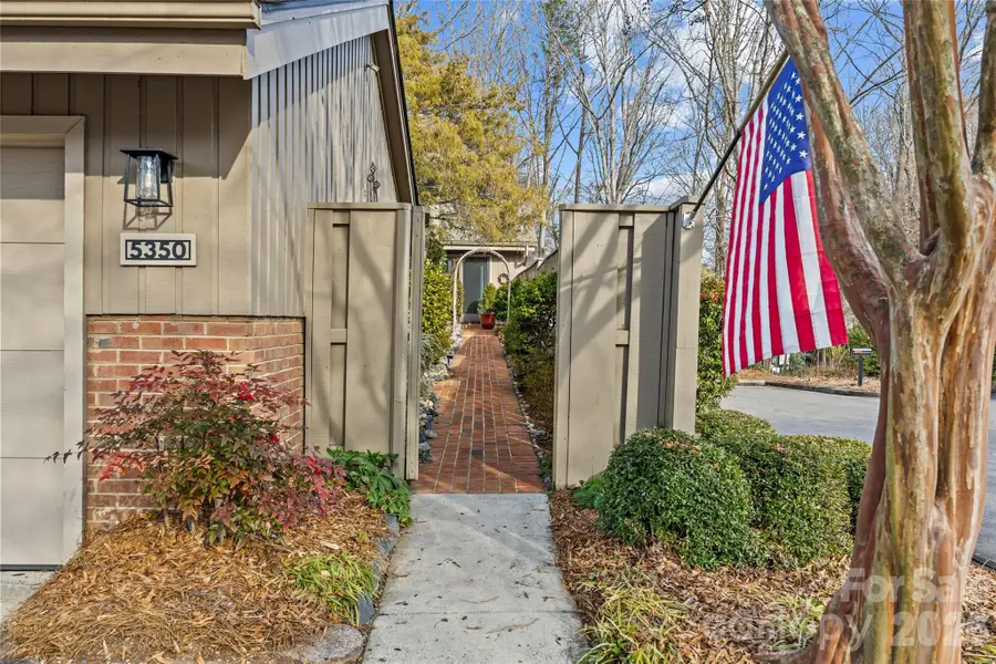 5350 Sandtrap Lane, Charlotte, NC 28226 - #2