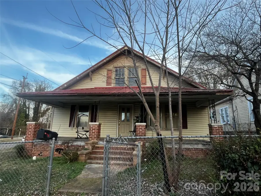 901 8th Street, Statesville, NC 28677 - #2