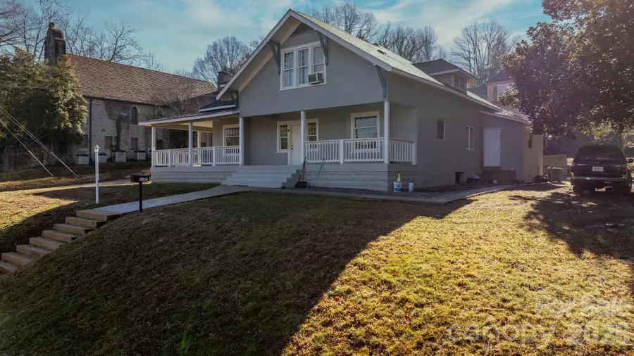 1101 College Avenue Sw, Lenoir, NC 28645 - #3