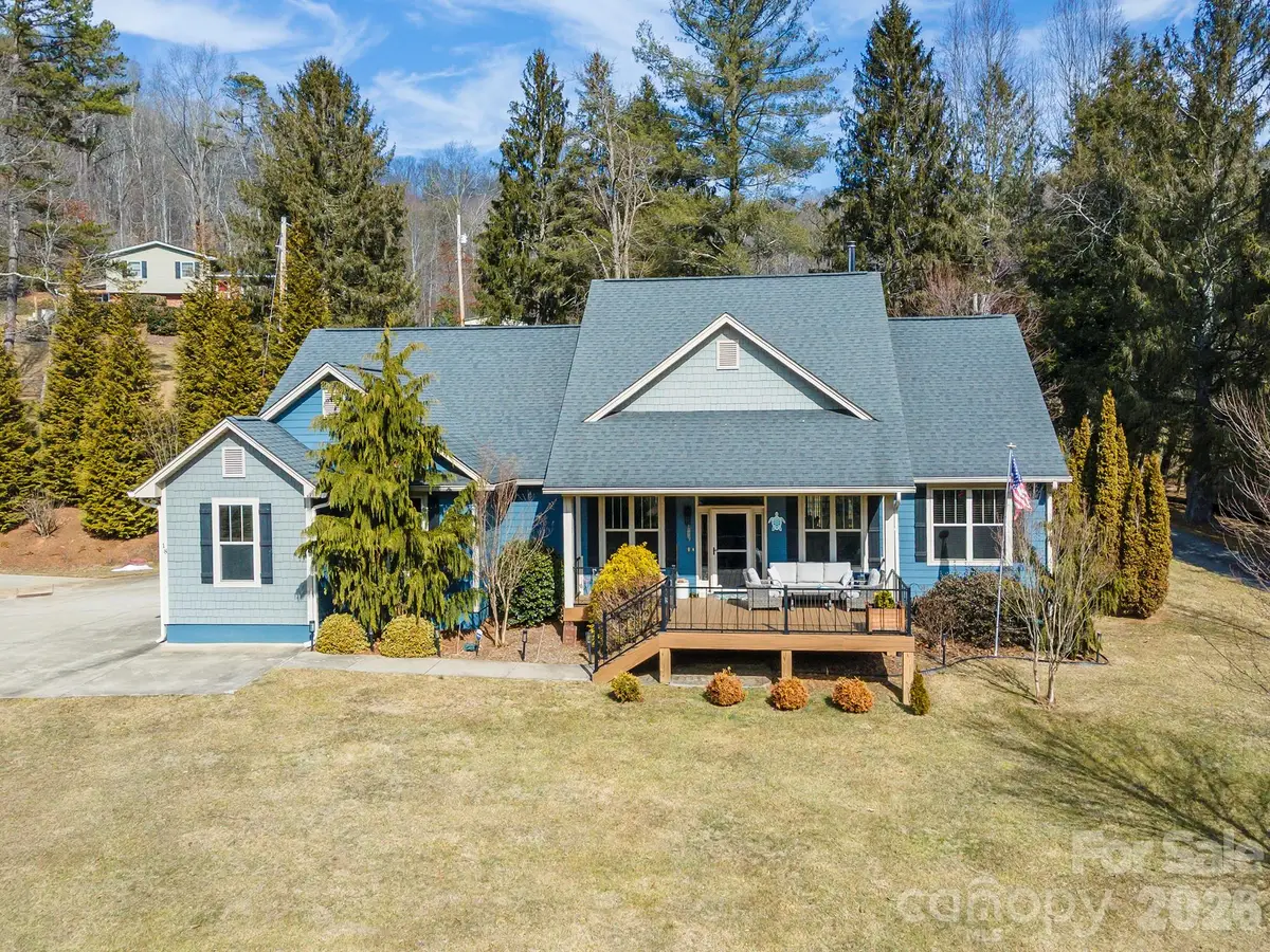 18 Hoye Lane, Candler, NC 28715 - #1