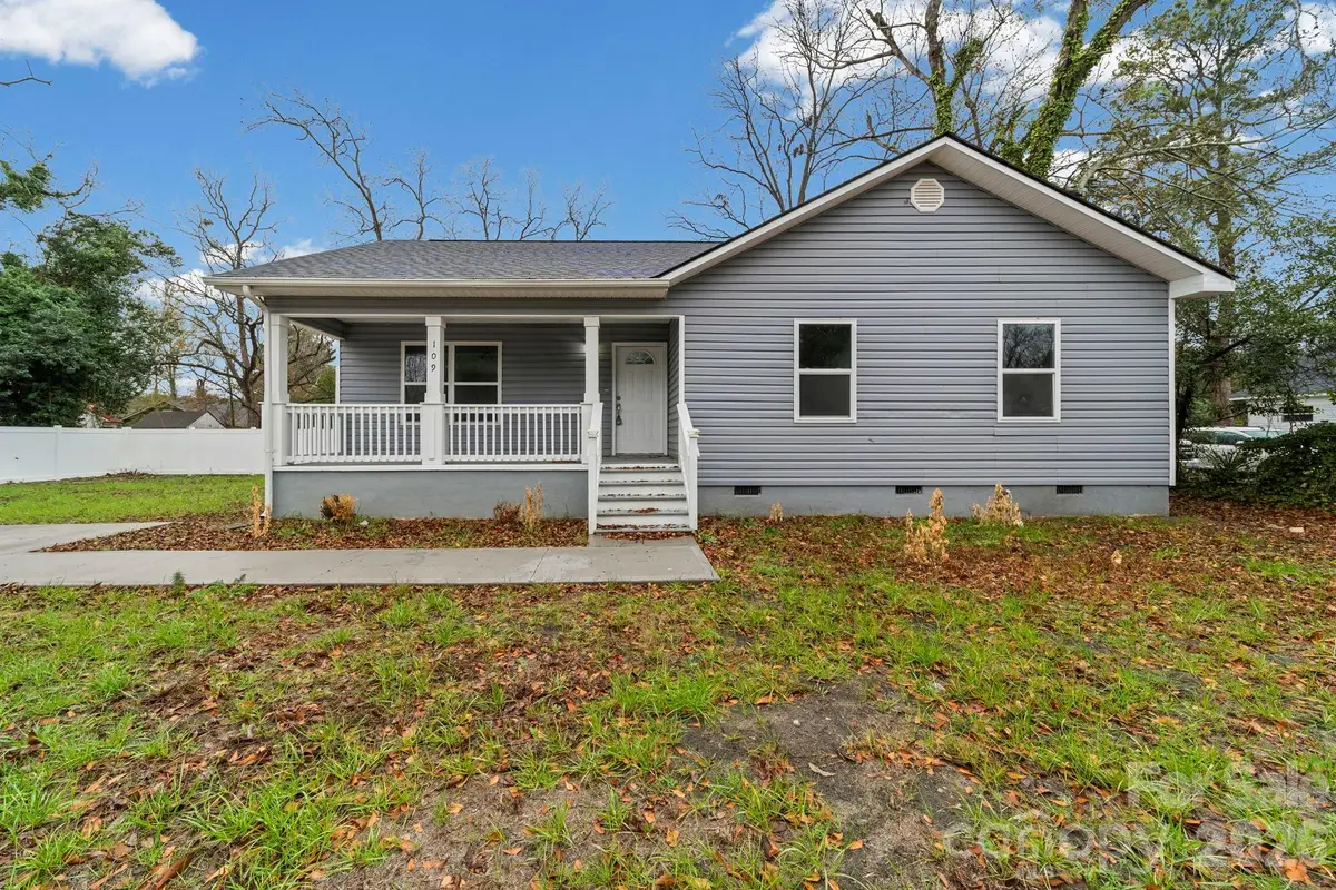 109 NW Haddock Road, Orangeburg, SC 29115 - #1