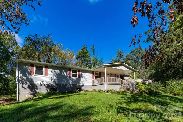 38 Mountainberry Lane, Fairview, NC 28730