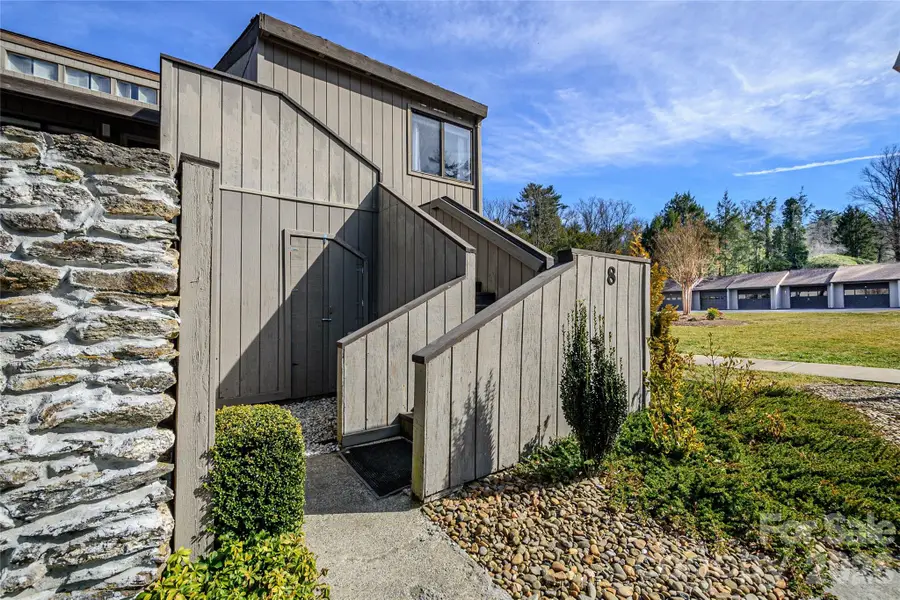 8 Lakemoor Lane #8, Hendersonville, NC 28739 - #3