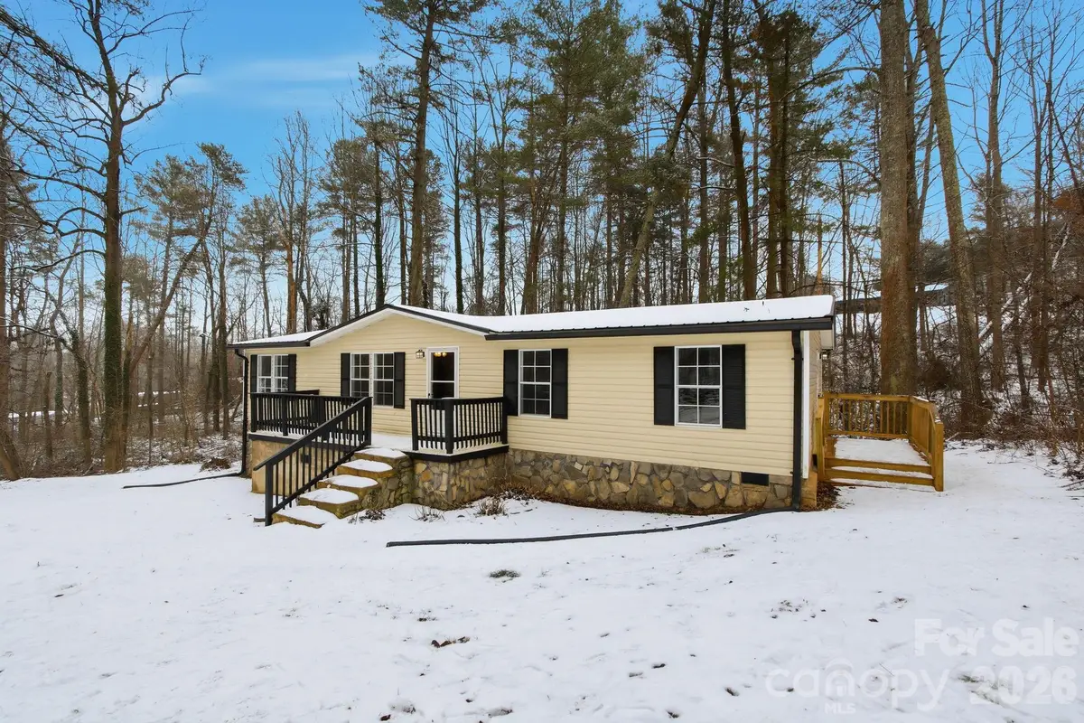 517 Ridgeway Place Sw, Lenoir, NC 26845 - #1