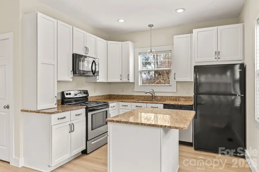 8 Thurland Avenue, Asheville, NC 28803 - #3