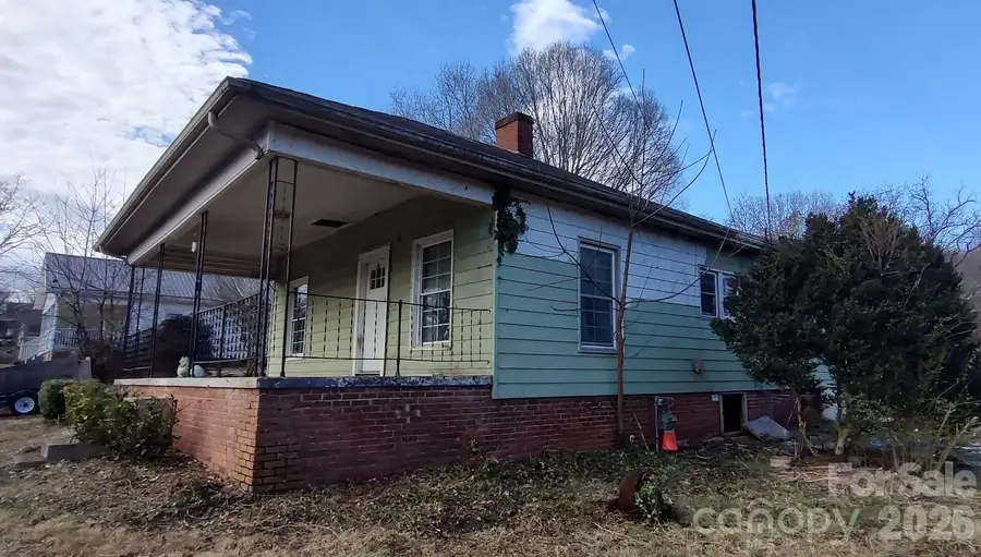 26 Pearl Street, Granite Falls, NC 28630 - #2