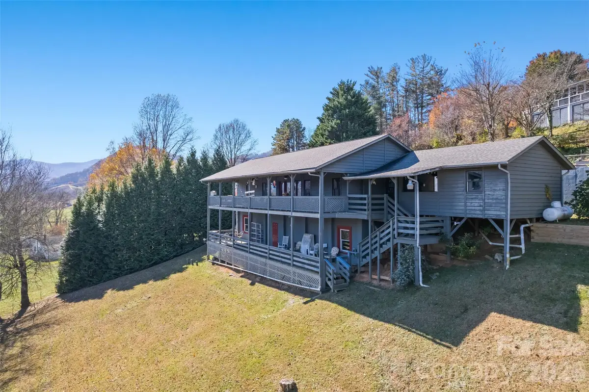 443 Cedarwood Drive, Waynesville, NC 28785 - #1