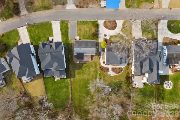 3012 Hanson Drive, Charlotte, NC 28207