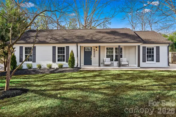 6900 Valley Haven Drive, Charlotte, NC 28211