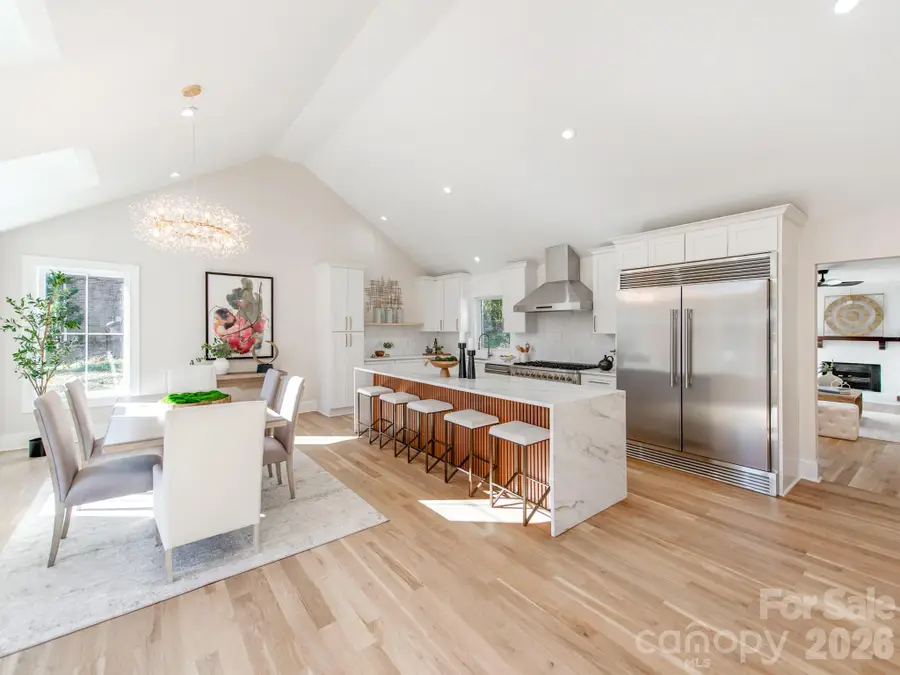 2801 Huntingtowne Farms Lane, Charlotte, NC 28210 - #2