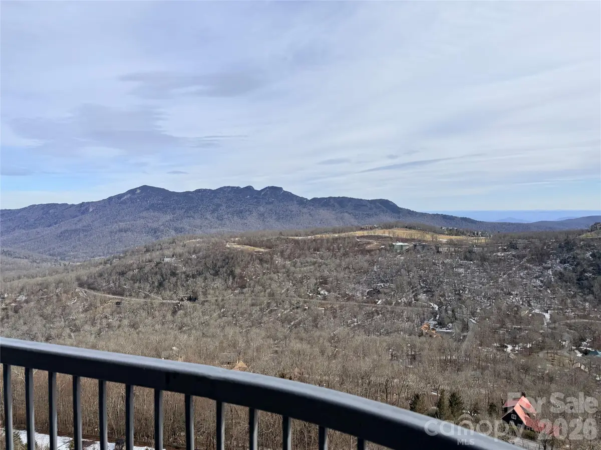 303 Sugar Top Drive #2806, Sugar Mountain, NC 28605 - #1