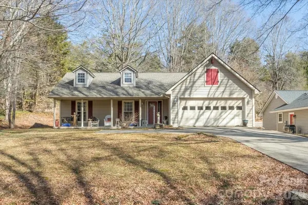 2625 Middleton Circle, Hendersonville, NC 28791