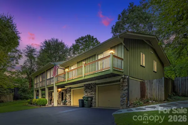 3017 Chestnut Tree Road, Hendersonville, NC 28792