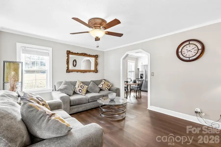 430 Arlington Circle Nw, Lenoir, NC 28645 - #3