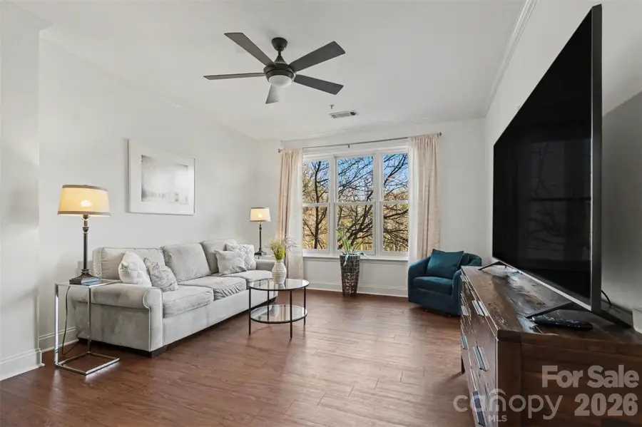 1000 E Woodlawn Road #208, Charlotte, NC 28209 - #2