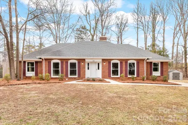 818 Eaglewood Avenue, Charlotte, NC 28212