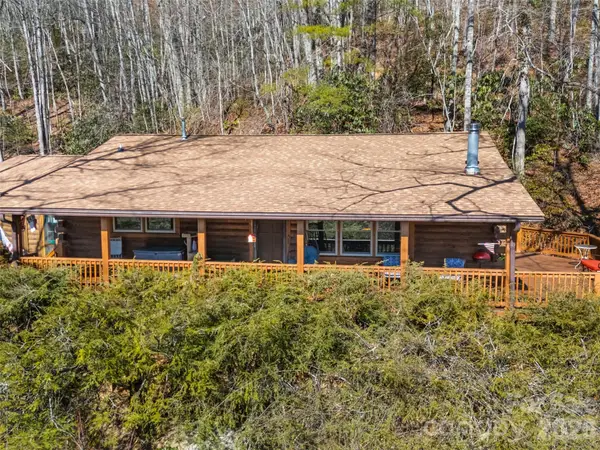 250 Creekside Drive, Maggie Valley, NC 28751