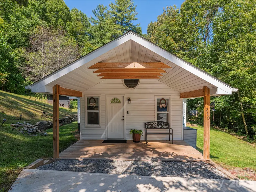 240 Little Cove Road, Waynesville, NC 28786 - #2