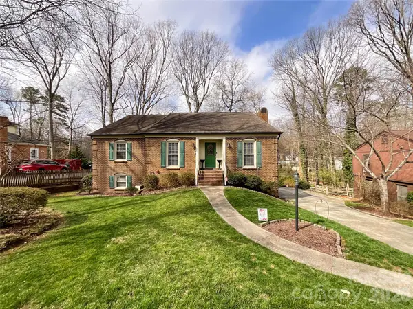 15920 Fieldstone Drive, Matthews, NC 28104