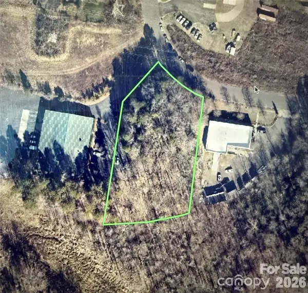 000 Green Park Circle, Charlotte, NC 28217