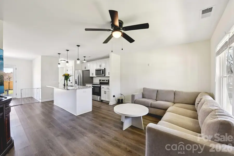 201 N Davis Avenue, Newton, NC 28658 - #2