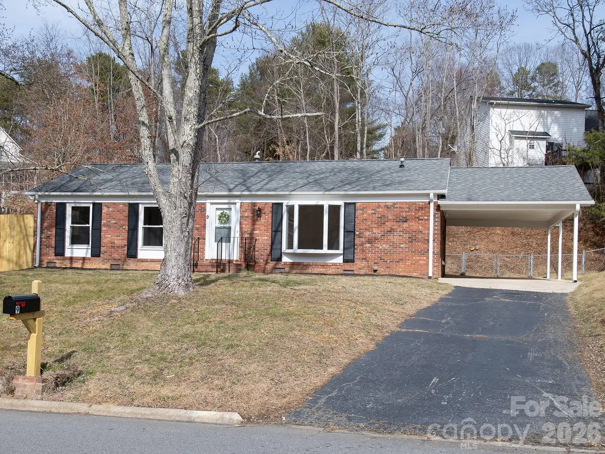 9 Lynwood Circle, Asheville, NC 28806 - #1