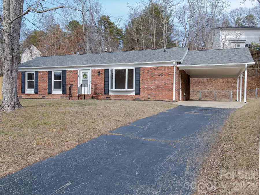 9 Lynwood Circle, Asheville, NC 28806 - #3