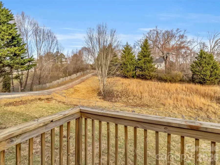21 Cross Winds Drive, Leicester, NC 28748 - #3