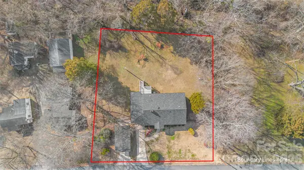 423 S Rhyne Street, Dallas, NC 28034