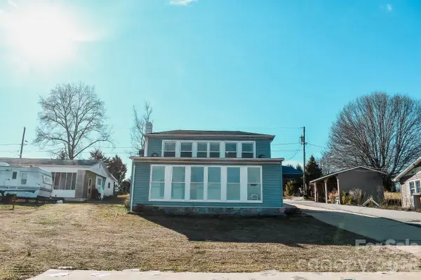 4928 Northcrest Street, Claremont, NC 28610