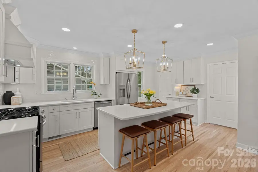 6040 Springhouse Lane, Charlotte, NC 28211 - #2