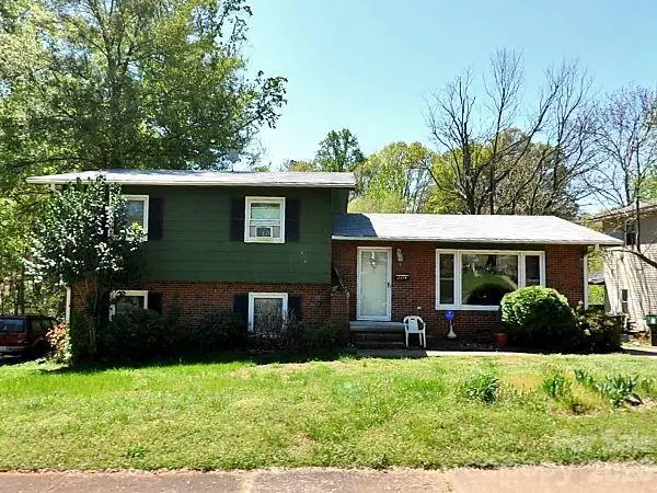 3414 Winterfield Place, Charlotte, NC 28205