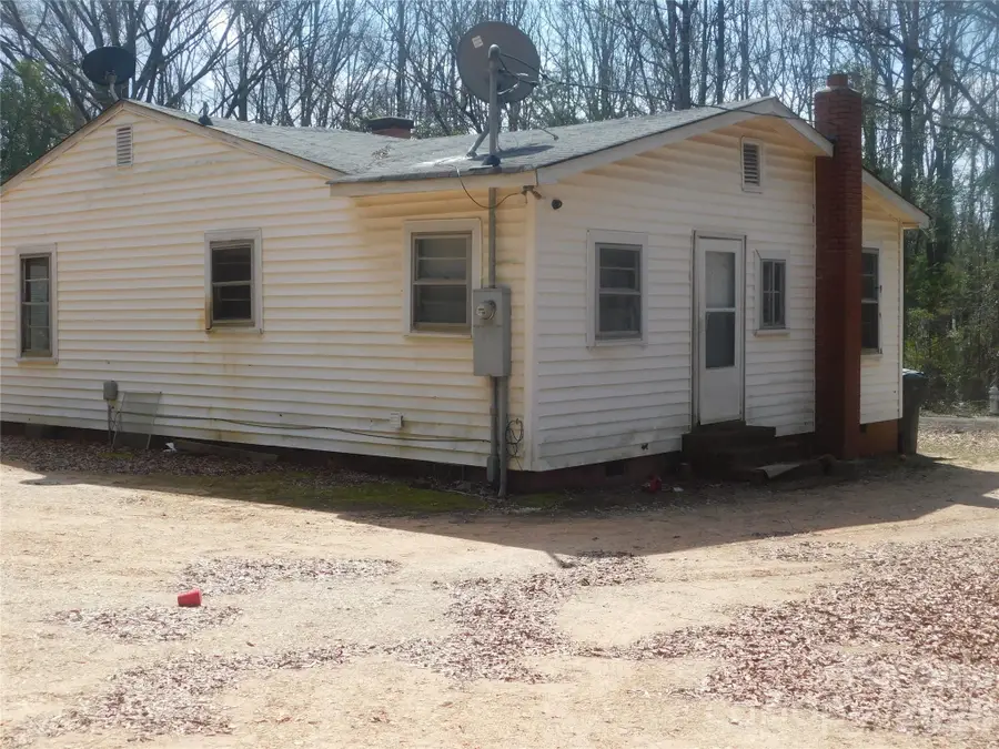 121 Taylor Street, York, SC 29745 - #3