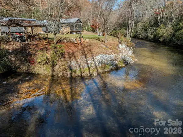 9017 East Fork Road, Brevard, NC 28712