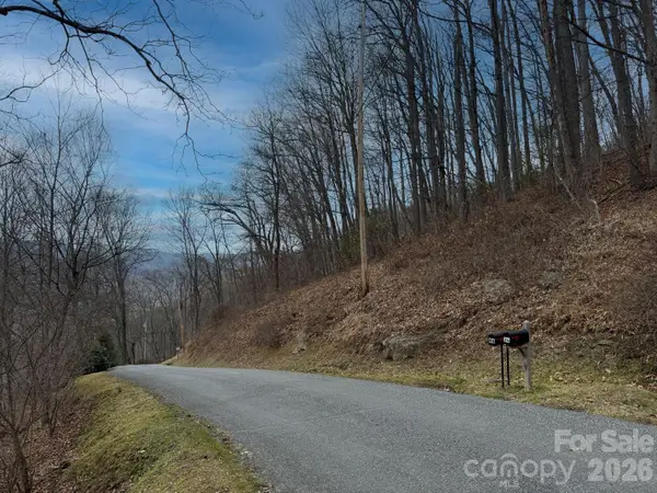 1975 Utah Mountain Road #19, Waynesville, NC 28785