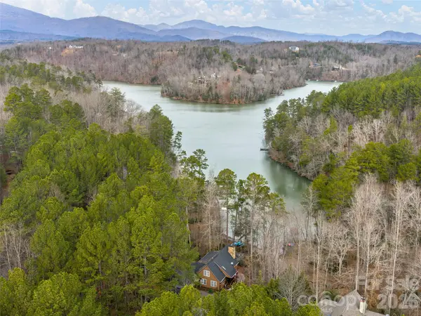 201 Hawk Ridge Drive, Mill Spring, NC 28756