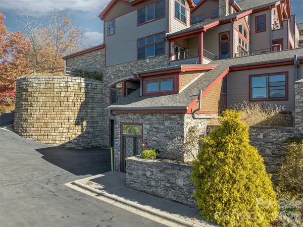 4 Chimney Crest Drive #F, Asheville, NC 28806