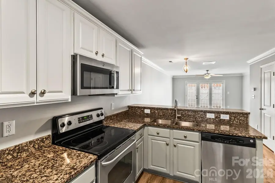 1336 Green Oaks Lane #J, Charlotte, NC 28205 - #2