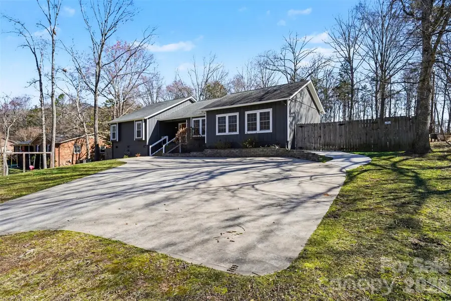 1834 Summerhill Drive, Charlotte, NC 28212 - #3