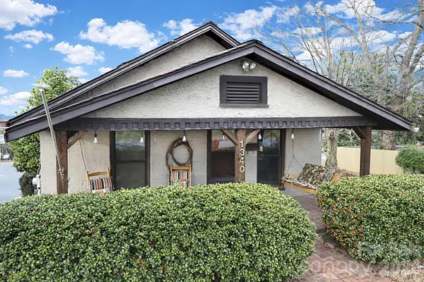 1340 1st Avenue Place Nw, Hickory, NC 28601