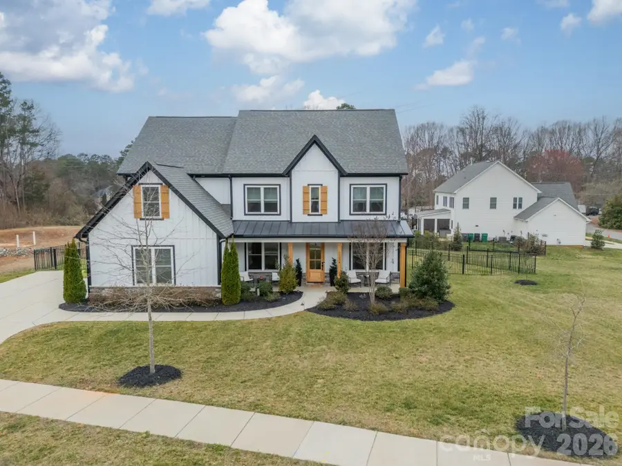 11216 Wooded Saddle Road, Charlotte, NC 28216 - #2