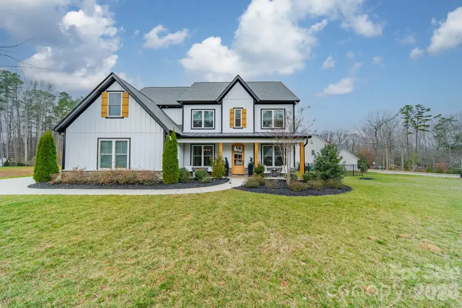 11216 Wooded Saddle Road, Charlotte, NC 28216 - #3